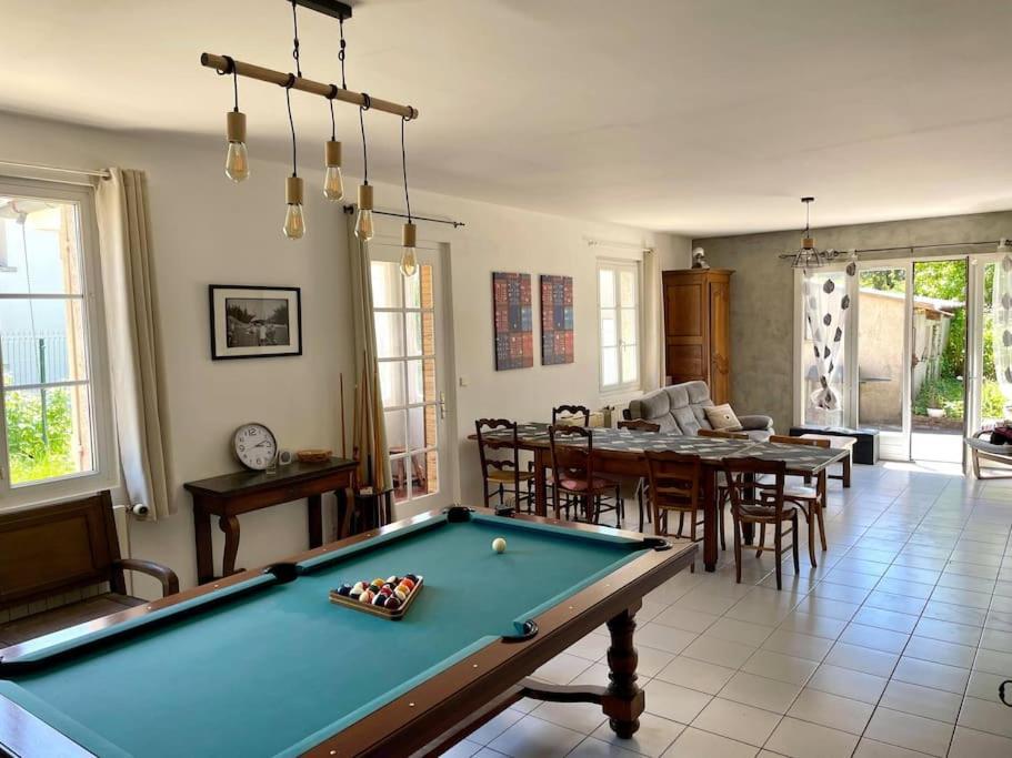 La Casa Del Papa - Maison Spacieuse Avec Jardin Dole Buitenkant foto
